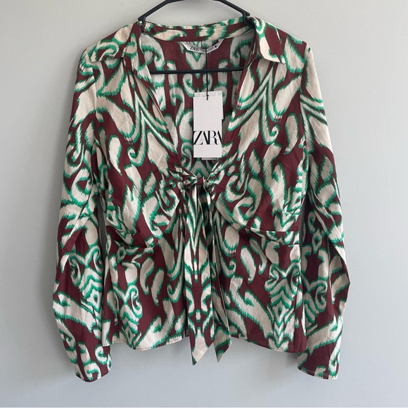 Zara The Selena Blouse Bohemian Print Bell Sleeve Tie Front Blouse Size M NWT - Picture 2 of 8